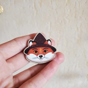 Broche en bois renard magicien